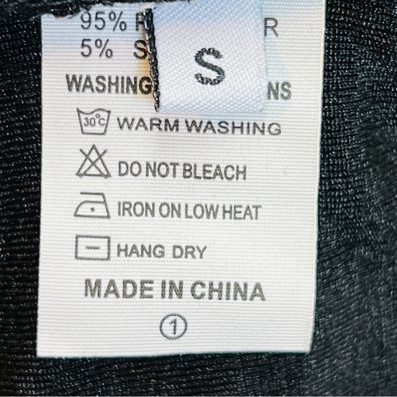 Unbranded Small Shiny Black Material Halter/Bathing Suit/Bikini Top w/Ti… - Picture 6 of 7